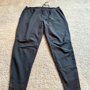 LULULEMON - SURGE HYBRID PANT - SIZE XL
